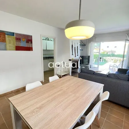 Apartament Residencial Bajos Dcha *